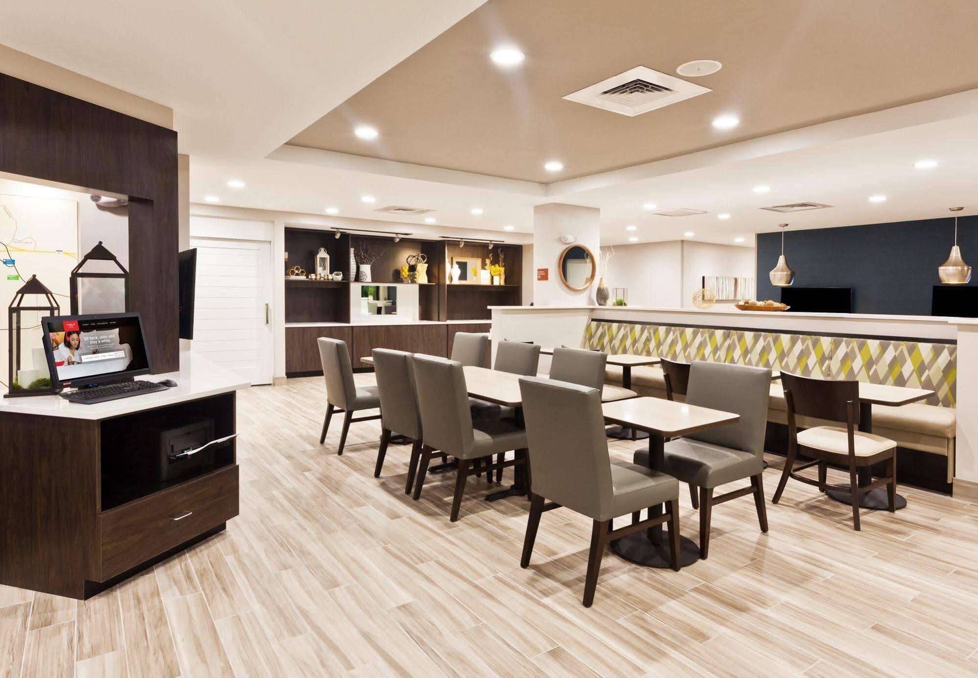 Towneplace Suites By Marriott Montgomery Eastchase Exterior foto